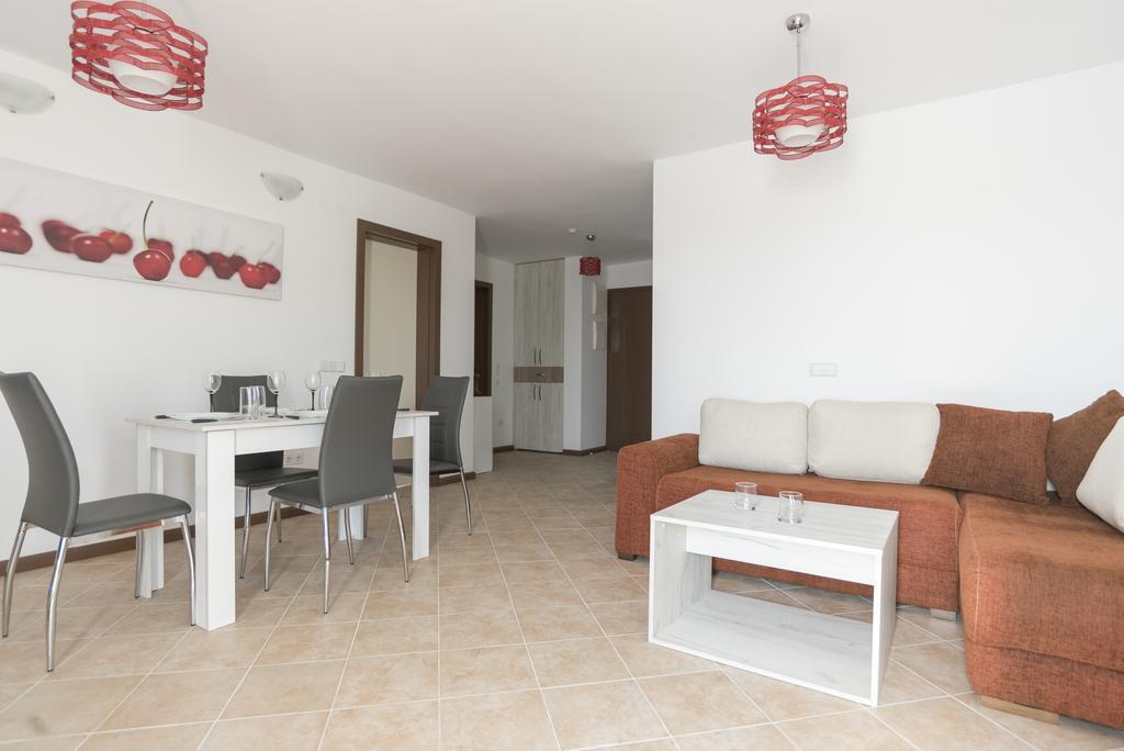 Oasis Resort & Spa Cozy Apartments ロゼネッツ エクステリア 写真